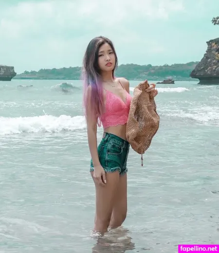Julynn Lau OnlyFans Thumbnail #aVnOX1rQpo