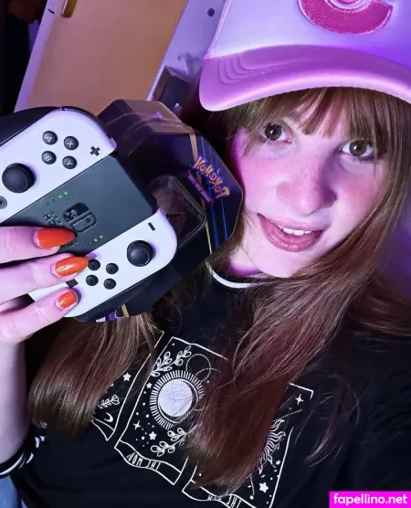 June Fembug OnlyFans Thumbnail #GrVkEp8s0P