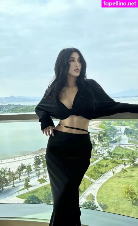 June Gong OnlyFans Thumbnail #AgZ5qKPF0b