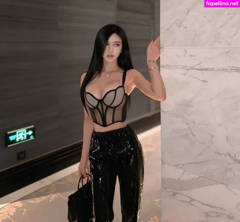 June Gong OnlyFans Thumbnail #HmXXzYcHLd