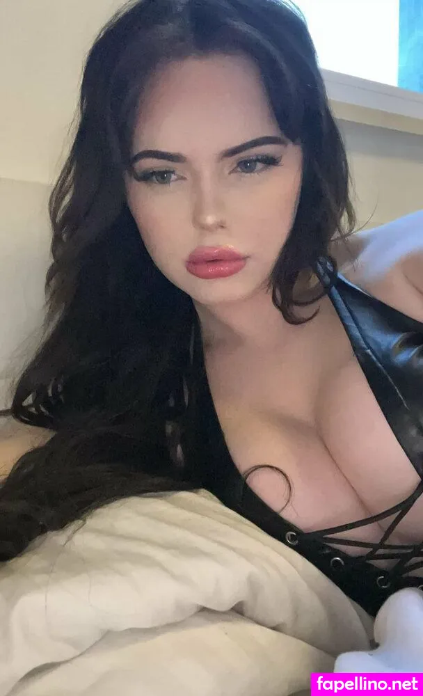 juneheale, junehealex Nude Leaked OnlyFans Photo #6ThtmR5b73