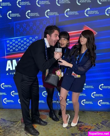 June Lapine OnlyFans Thumbnail #w5EqWOOoaX