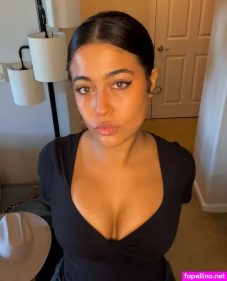 Junebunni OnlyFans Thumbnail #F4szAAew6V