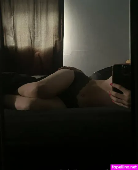 Junejuliet OnlyFans Thumbnail #9OtRKOJGLa