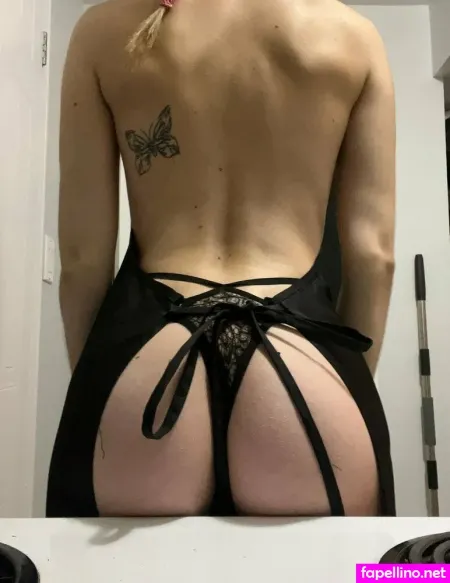 Junejuliet OnlyFans Thumbnail #oSPbIh4J25