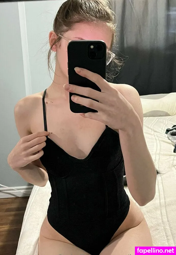 junejuliet, junez_juliet Nude Leaked OnlyFans Photo #vSZc8IqoUU