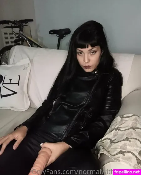 Junemargolis OnlyFans Thumbnail #XeJSfua9li