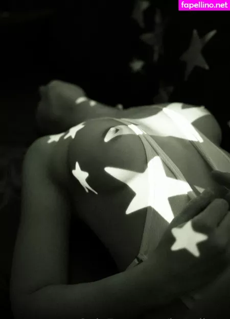 Junestartobloom OnlyFans Thumbnail #aavyKiTByr