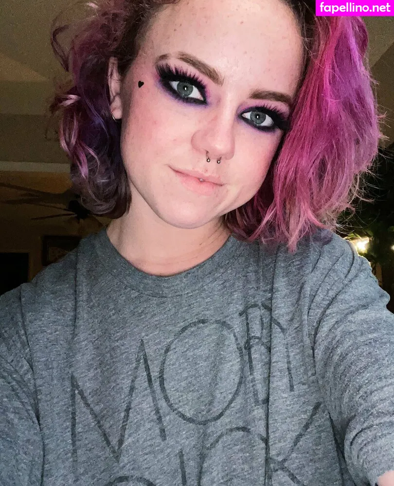 junestrawberriesfree Nude Leaked OnlyFans Photo #LyO4DdbirU