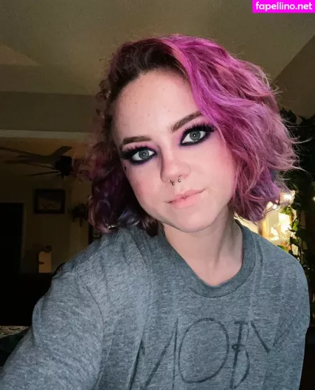 Junestrawberriesfree OnlyFans Thumbnail #cpkTpNZMUN