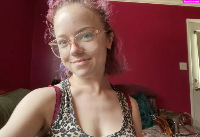 Junestrawberriesfree OnlyFans Thumbnail #fje2wpTqsp