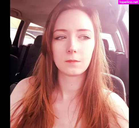 Juniper Actias OnlyFans Thumbnail #0Tu5dH9vib