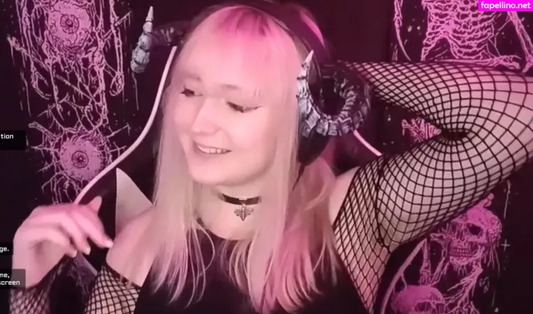 Juniper Actias OnlyFans Thumbnail #0atuzXFraQ