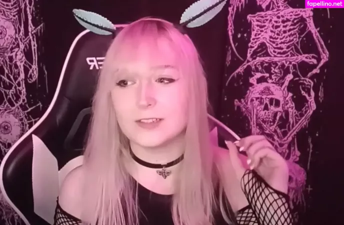 Juniper Actias OnlyFans Thumbnail #TUfArcJWO7