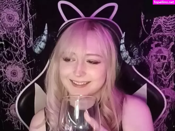 Juniper Actias OnlyFans Thumbnail #aL4PbA3HUT