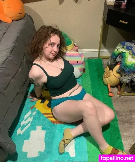 Junipersden OnlyFans Thumbnail #S0ZoMjeD9T