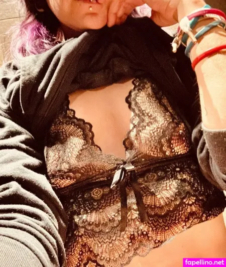 Junisadventures OnlyFans Thumbnail #5eo24lKdLg