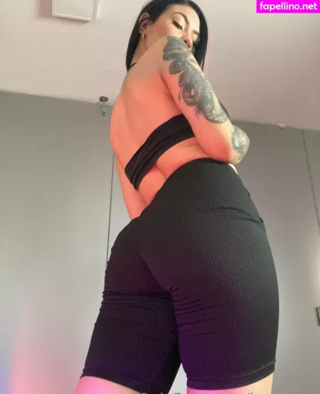 Junneliufree OnlyFans Thumbnail #0FPhCfe4Q9