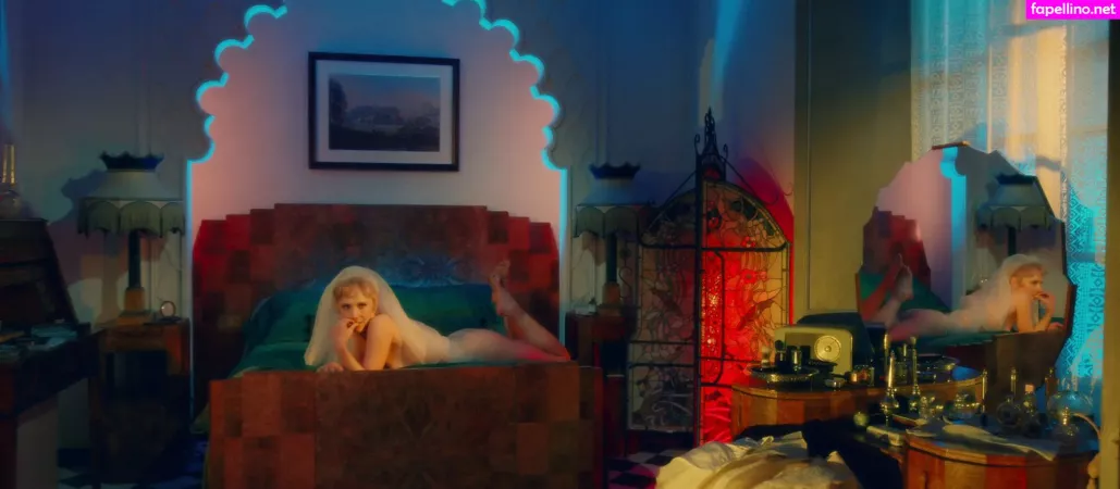 Juno Temple OnlyFans Thumbnail #OlHPKjEkul