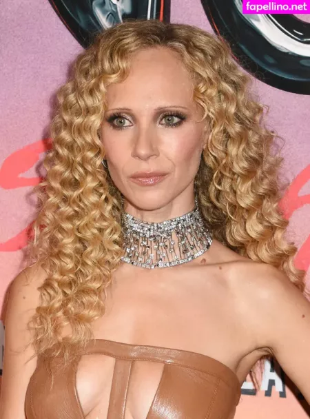 Juno Temple OnlyFans Thumbnail #UtkZ9dCqzu