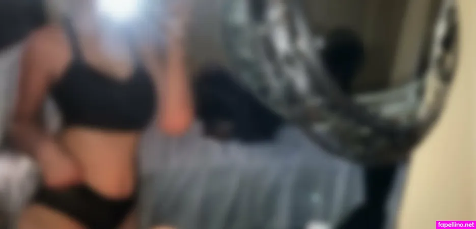 Juno22 OnlyFans Thumbnail #zdM4L9x9xU