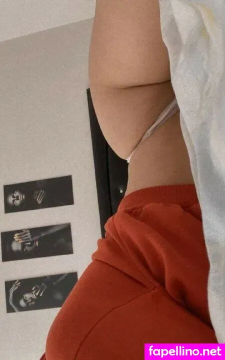 Jupiter1202 OnlyFans Thumbnail #1I1cFfG6X7