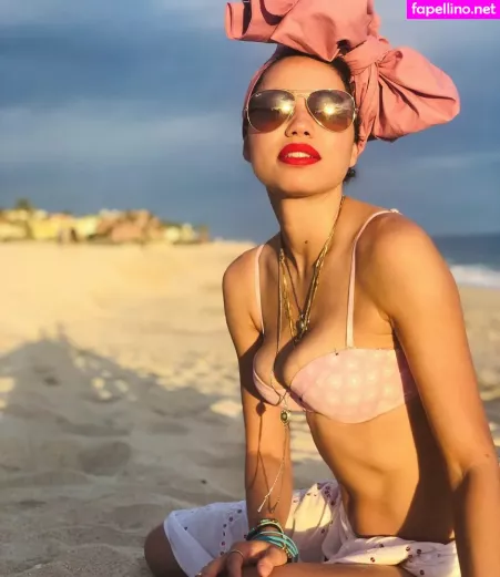 Jurnee Smollett OnlyFans Thumbnail #J2rB2bo2CR