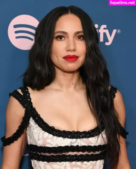 Jurnee Smollett OnlyFans Thumbnail #mF8WLKIBar