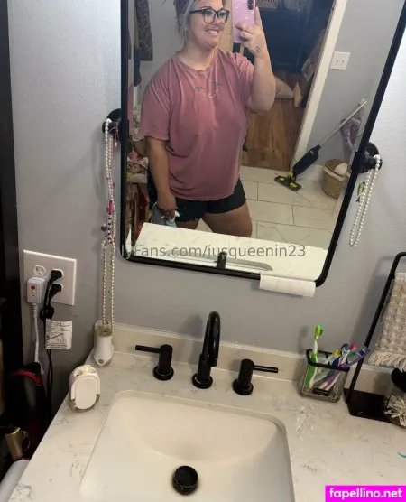 Jusqueenin23 OnlyFans Thumbnail #zdn0NYb9bg
