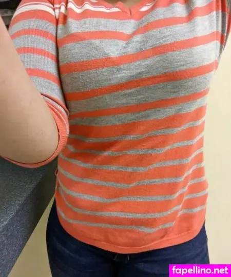 Just A Female Nerd OnlyFans Thumbnail #gIip541dbF