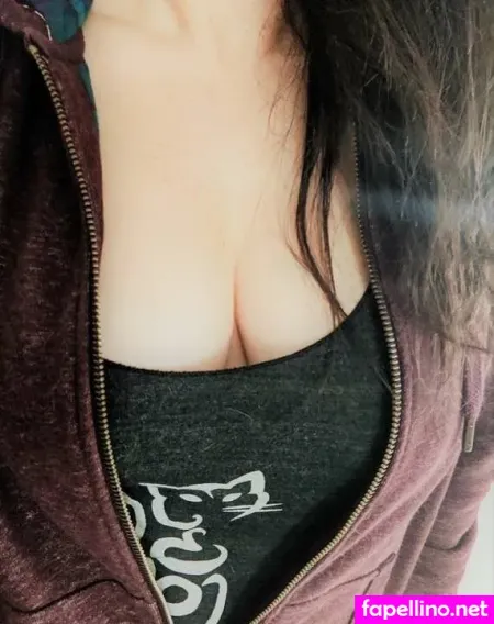 Just A Female Nerd OnlyFans Thumbnail #gmja2hsR8k