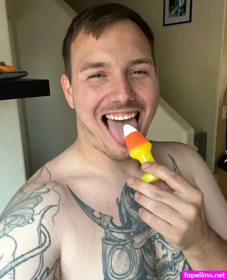 Justanicecock OnlyFans Thumbnail #gvrxiySFH4