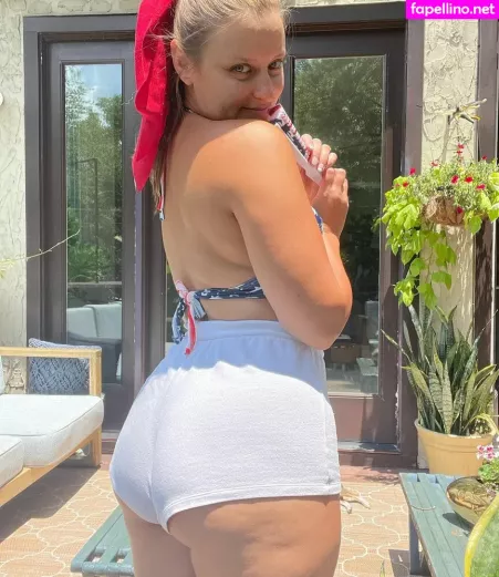 Justanotherbutt OnlyFans Thumbnail #J4dpPvKFIt