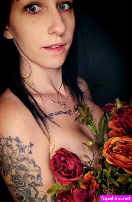 Justanotherwife30 Main Profile Photo