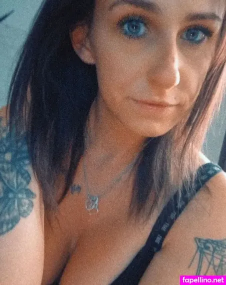 Justanotherwife30 OnlyFans Thumbnail #81fMefT4O0