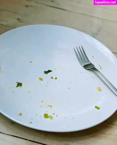 Justbili OnlyFans Thumbnail #yLtHaT6ich