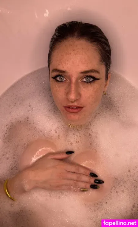 Justemmamoooon OnlyFans Thumbnail #RvxpojNkry