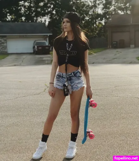 Justfoxii OnlyFans Thumbnail #DkCzPIldmR