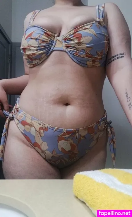 Justine H10203 OnlyFans Thumbnail #kJ1iMDIvBX