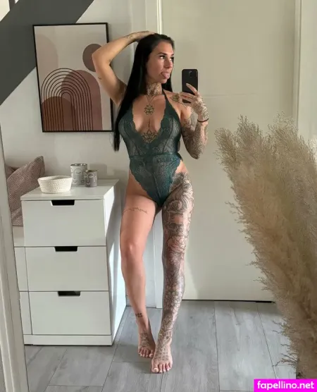 Justineblack OnlyFans Thumbnail #5qYSw6YryZ