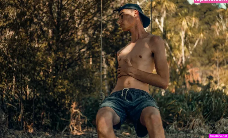 Justmax OnlyFans Thumbnail #2adu9YY3im