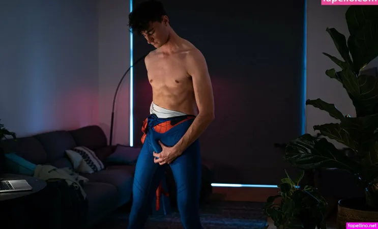 Justmax OnlyFans Thumbnail #FUcOkSD9Mj