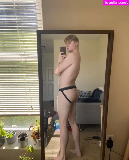 Justmyless OnlyFans Thumbnail #LMYG7u5uU9