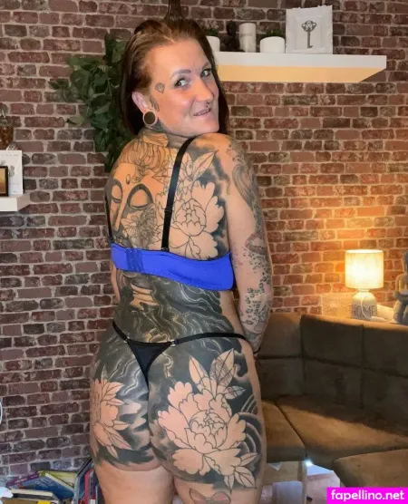 Justroxy OnlyFans Thumbnail #qC5cXAOTGF