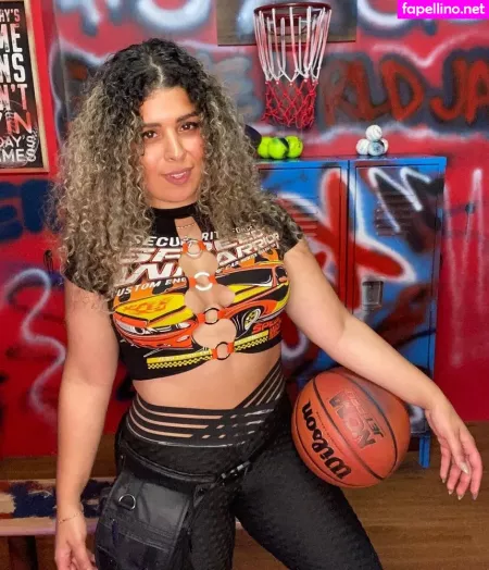 Justyeliz OnlyFans Thumbnail #oTqGURm4n3