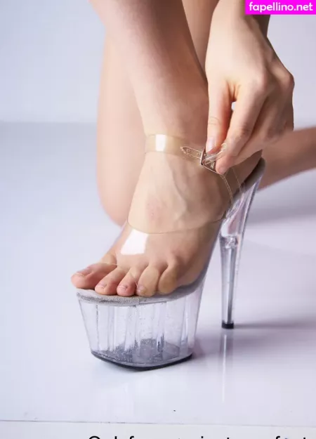 Justyna Feet OnlyFans Thumbnail #13YsPQ8RtU