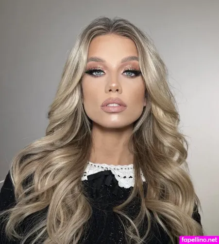 Justyna Zednikova OnlyFans Thumbnail #EbJhL7H5lk