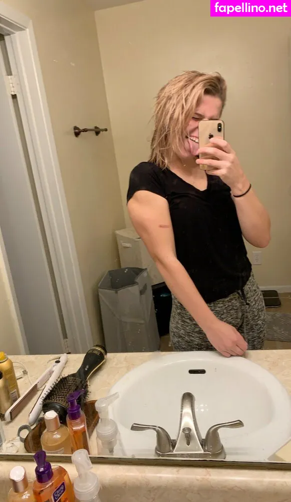 julsjara_, juustjuliaa, juustjuliaa2 Nude Leaked OnlyFans Photo #d6mJvMFbrf