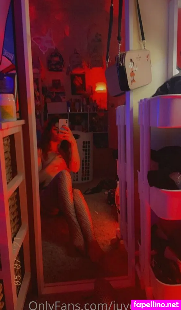 juvenile_julia, juvenilejulia Nude Leaked OnlyFans Photo #AP6Z6dqVLk