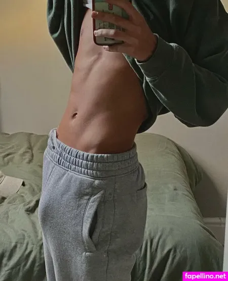 Jxmes2004 OnlyFans Thumbnail #0OBeAdpoc1